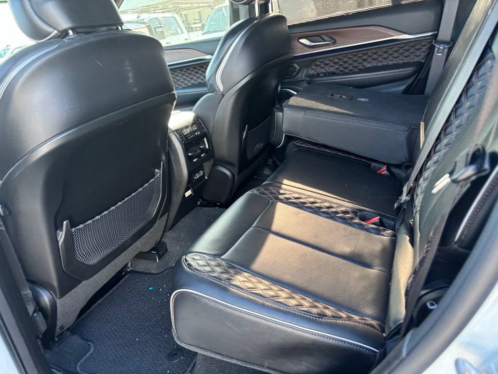2023 Jeep Grand Cherokee Summit