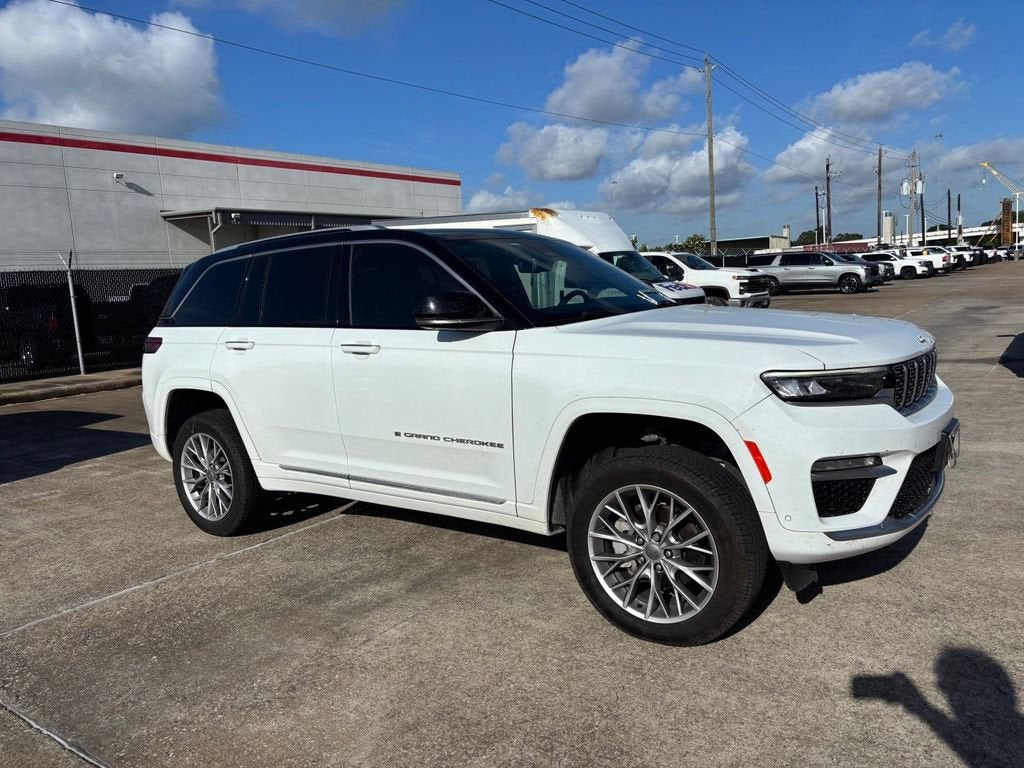 2023 Jeep Grand Cherokee Summit