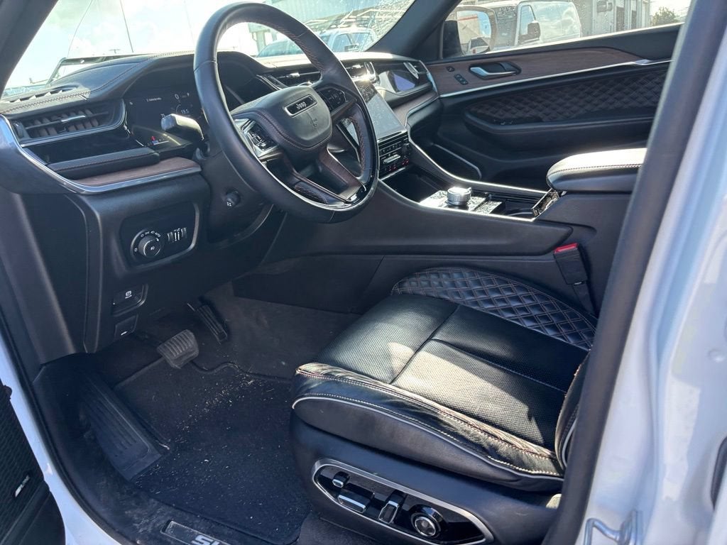 2023 Jeep Grand Cherokee Summit