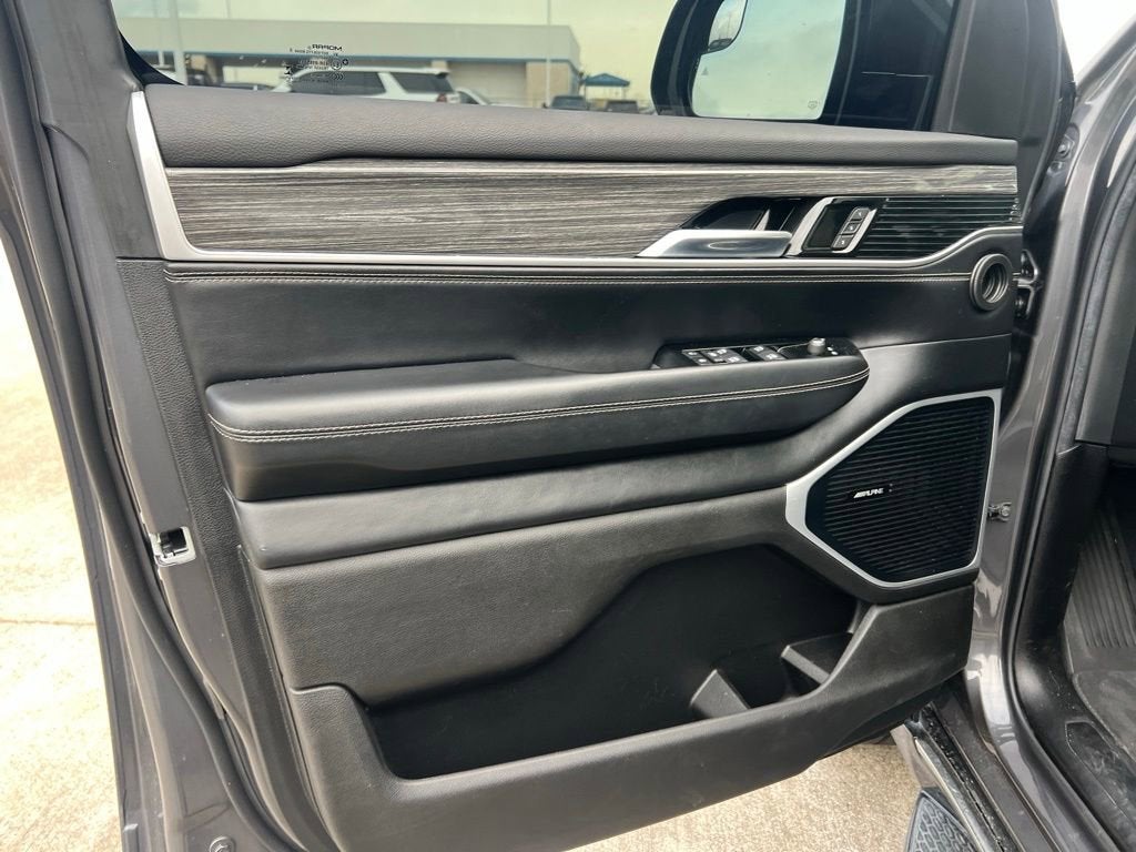 2022 Jeep Wagoneer Series II