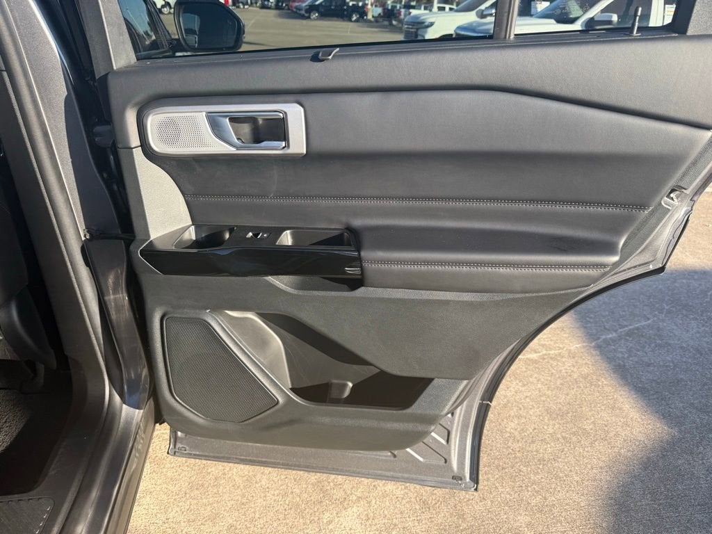 2023 Ford Explorer Platinum