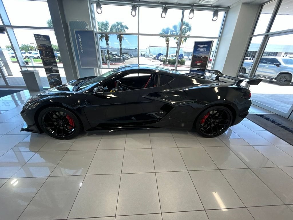2027 Chevrolet Corvette Z06 2LZ