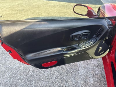 2004 Chevrolet Corvette Base