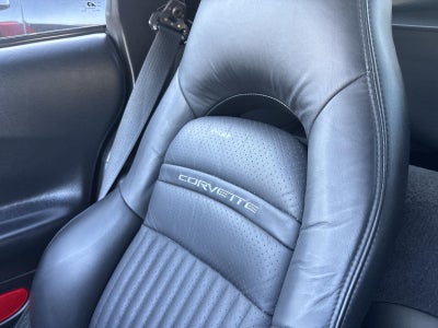 2004 Chevrolet Corvette Base