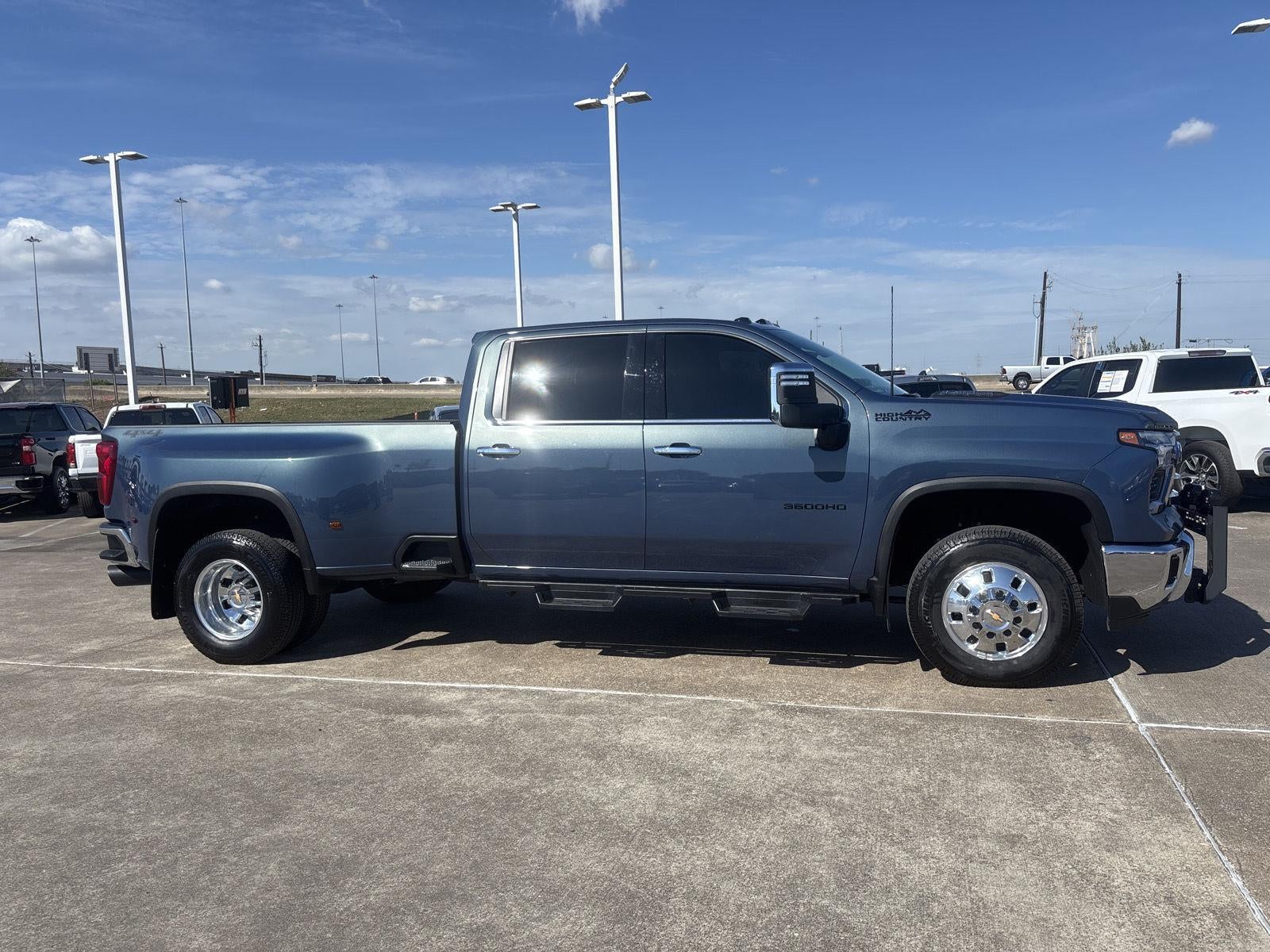 2025 Chevrolet Silverado 3500 HD LTZ DRW