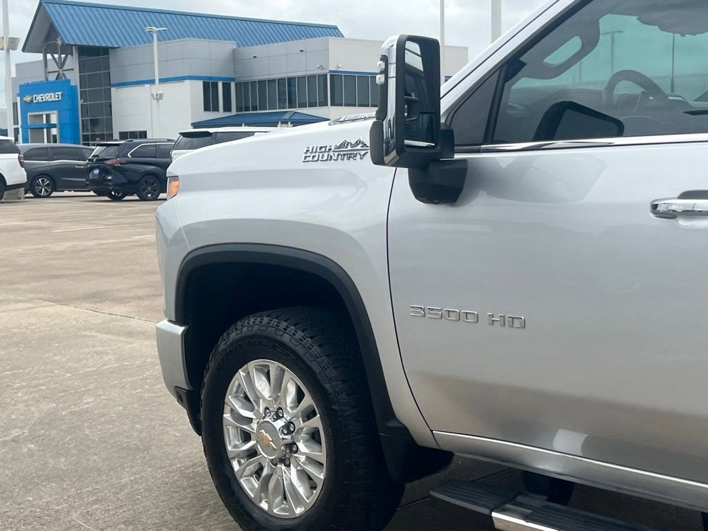 2022 Chevrolet Silverado 3500 HD High Country