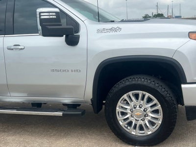 2022 Chevrolet Silverado 3500 HD High Country