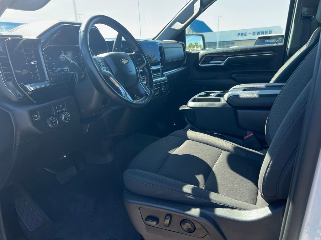 2024 Chevrolet Silverado 1500 LT