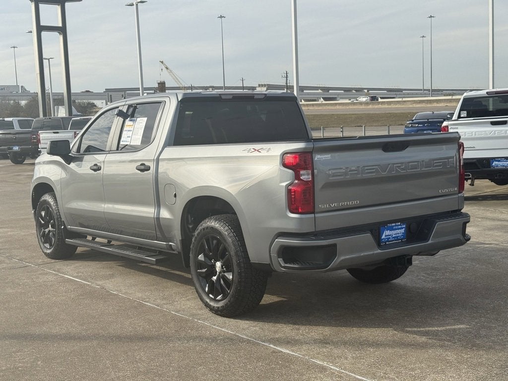2023 Chevrolet Silverado 1500 Custom