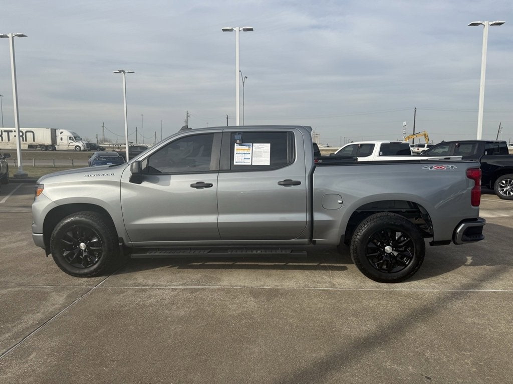 2023 Chevrolet Silverado 1500 Custom