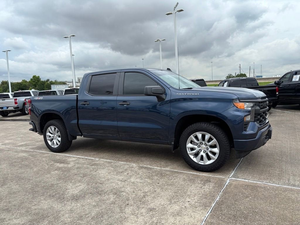 2022 Chevrolet Silverado 1500 Custom