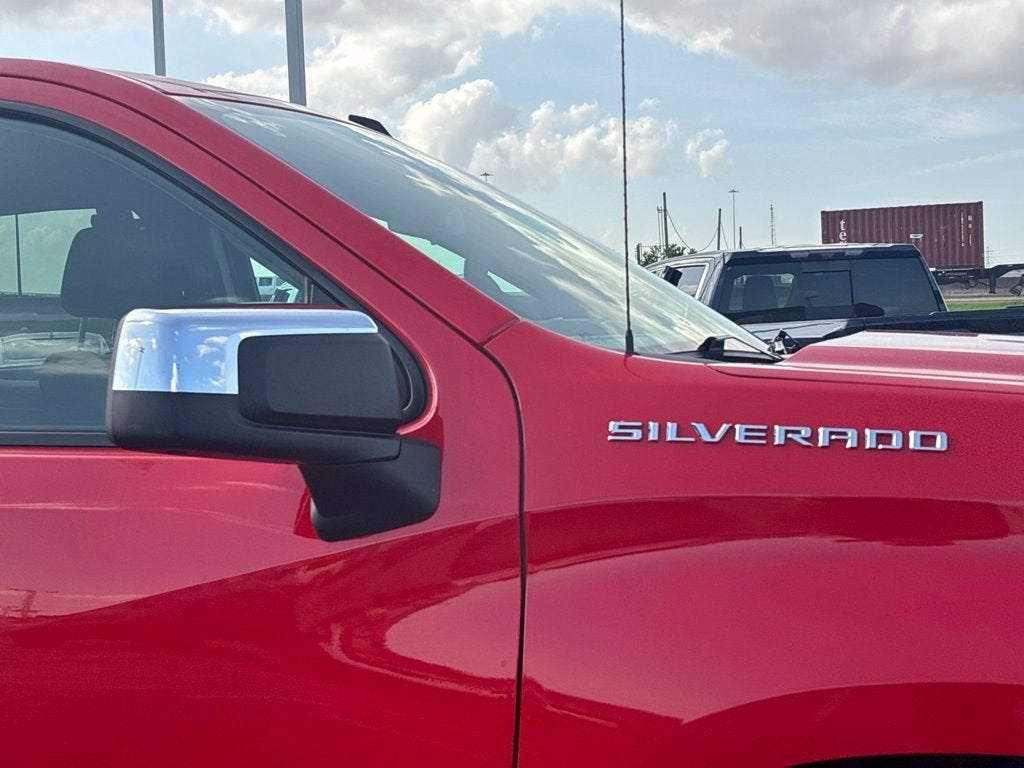 2022 Chevrolet Silverado 1500 LT (2FL)