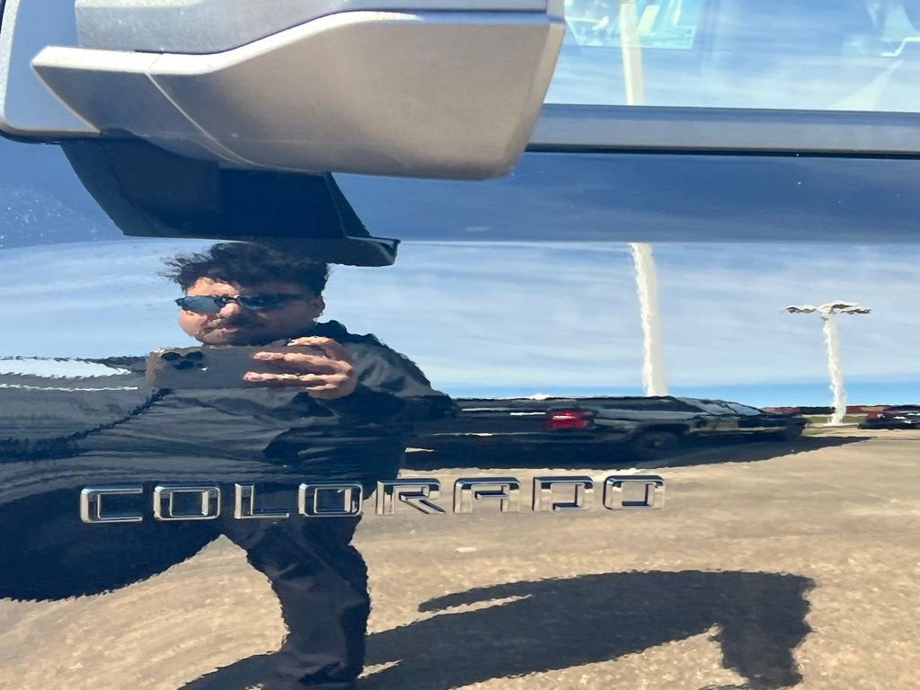 2025 Chevrolet Colorado WT/LT