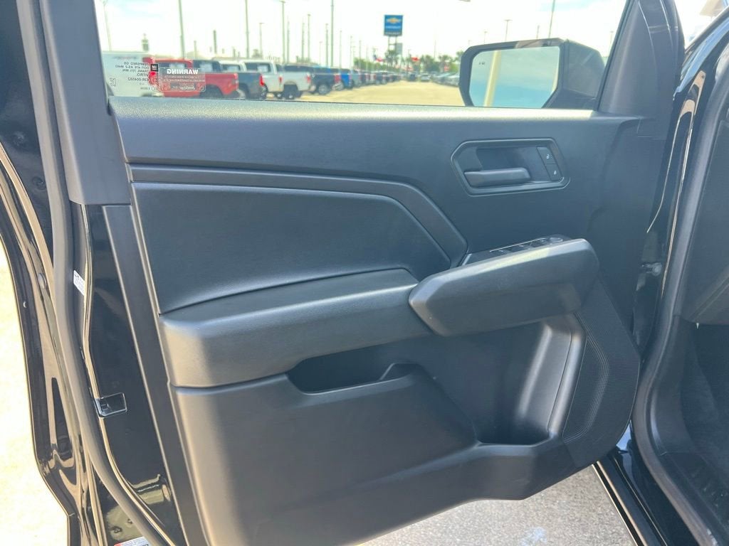 2025 Chevrolet Colorado WT/LT