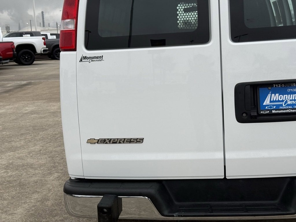 2024 Chevrolet Express Cargo 2500 WT