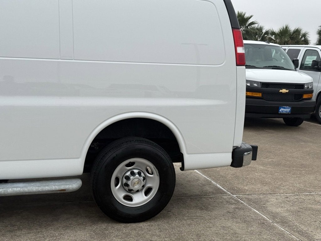 2024 Chevrolet Express Cargo 2500 WT