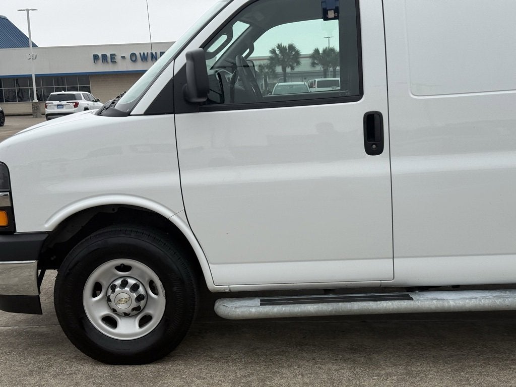 2024 Chevrolet Express Cargo 2500 WT