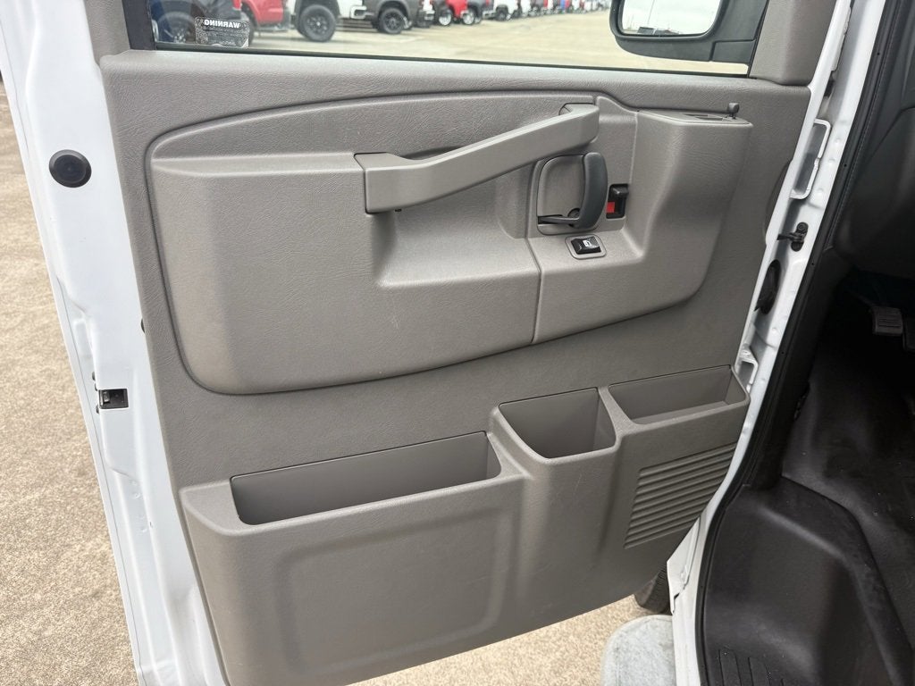 2024 Chevrolet Express Cargo 2500 WT