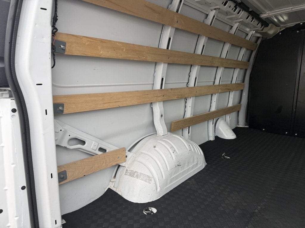 2024 Chevrolet Express Cargo 2500 WT