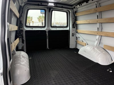 2024 Chevrolet Express Cargo 2500 WT