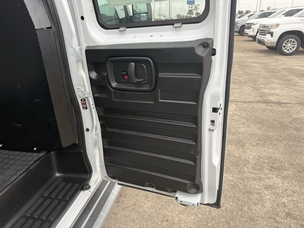 2024 Chevrolet Express Cargo 2500 WT