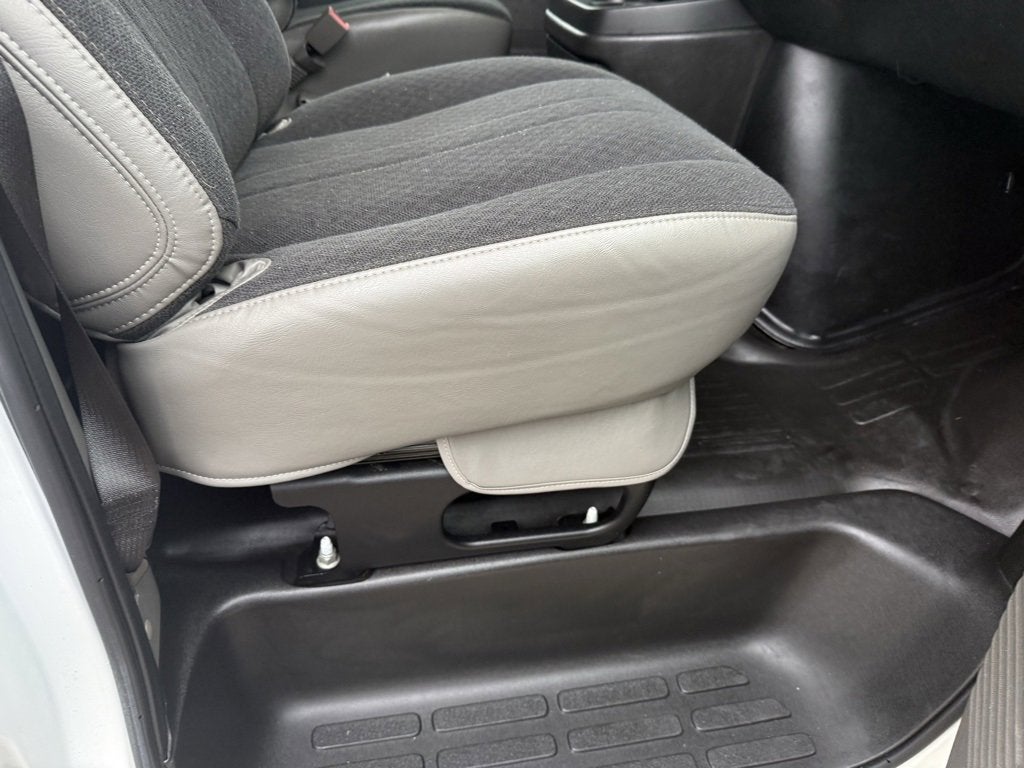 2024 Chevrolet Express Cargo 2500 WT