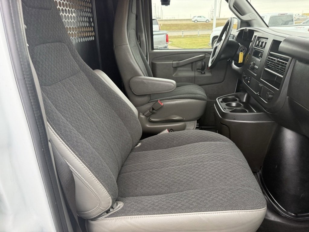 2024 Chevrolet Express Cargo 2500 WT