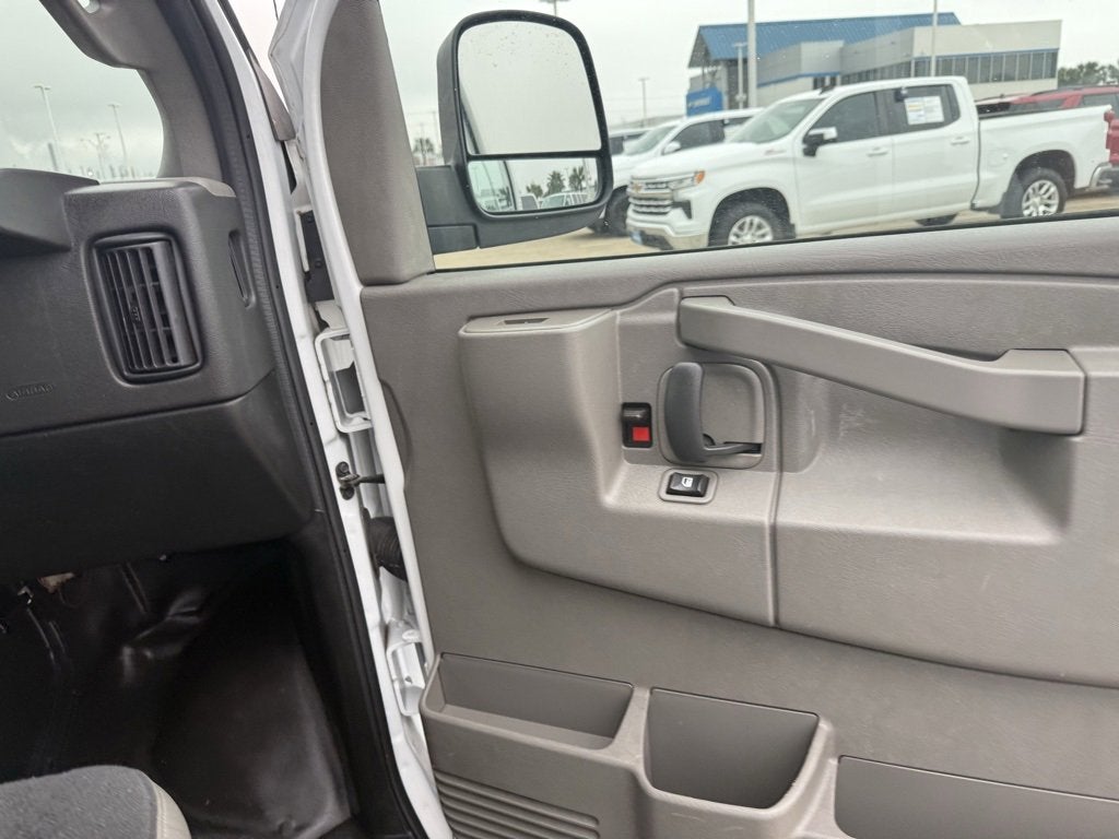 2024 Chevrolet Express Cargo 2500 WT