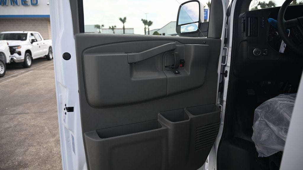 2024 Chevrolet Express Cargo 2500 WT