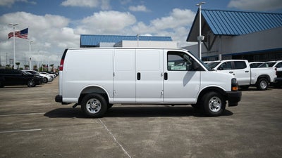 2024 Chevrolet Express Cargo 2500 WT