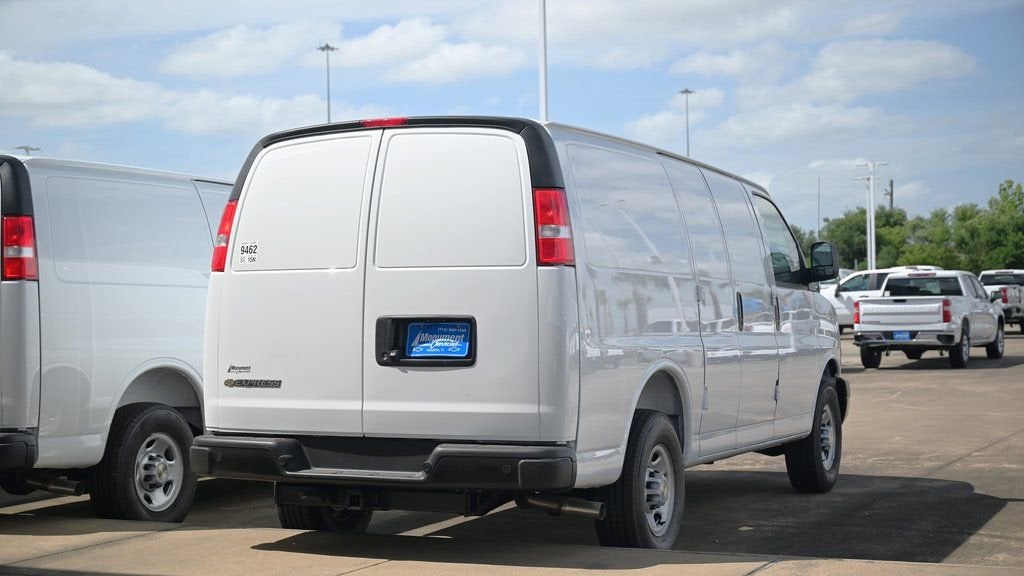 2025 Chevrolet Express Cargo 2500 WT