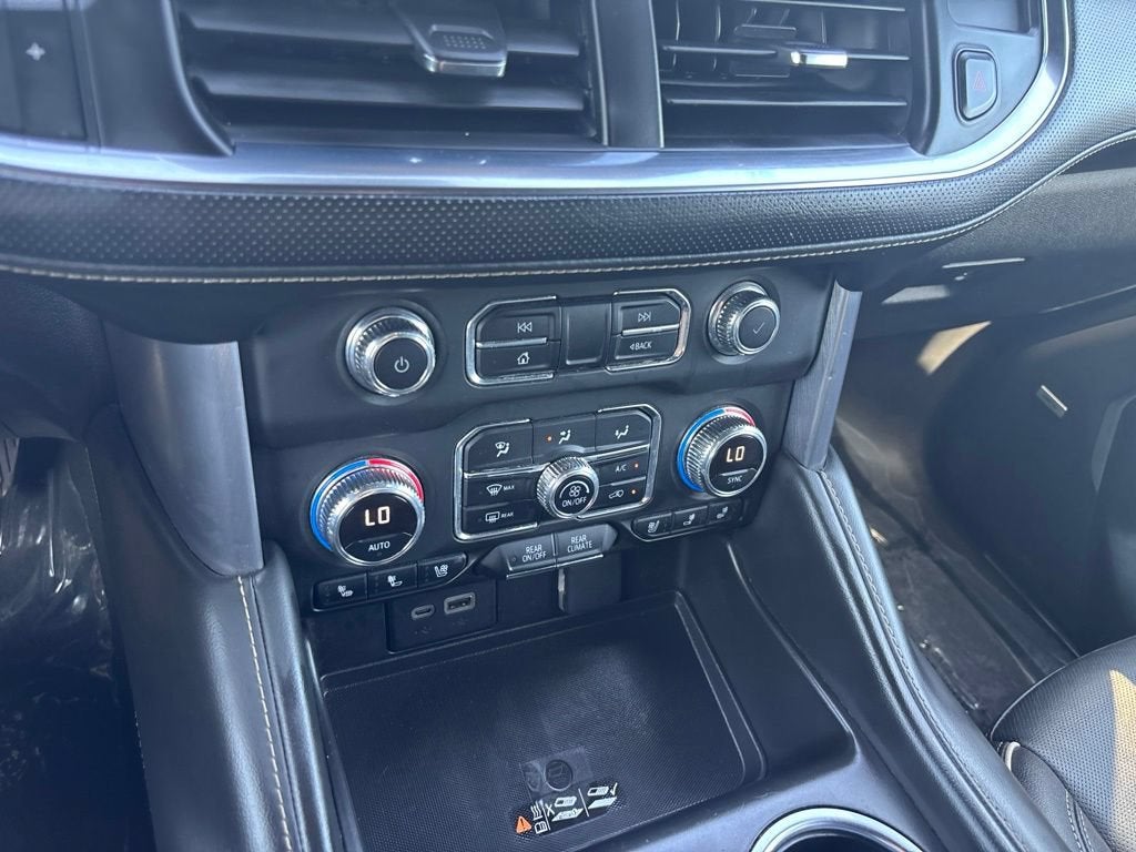 2024 GMC Yukon SLT