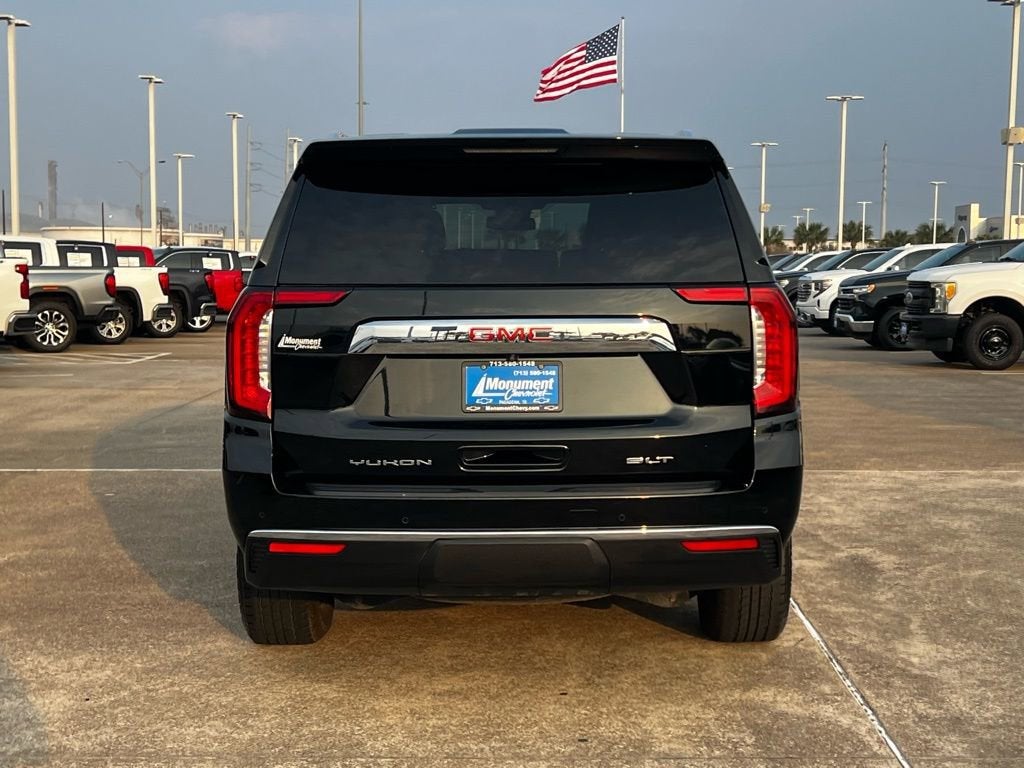 2023 GMC Yukon SLT