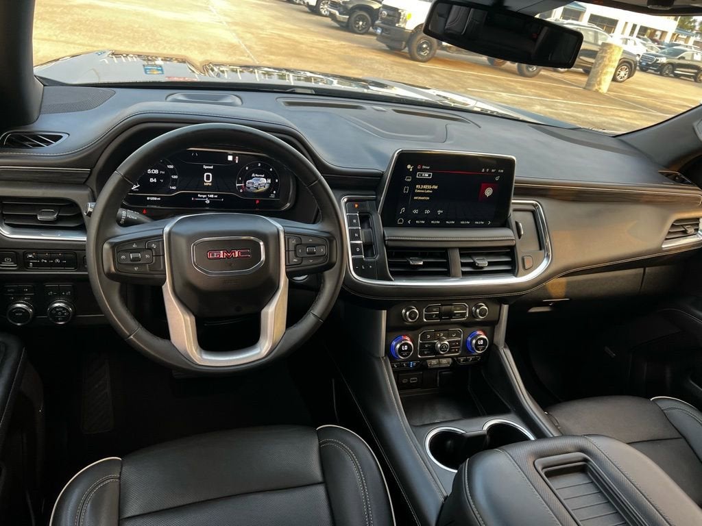 2023 GMC Yukon SLT