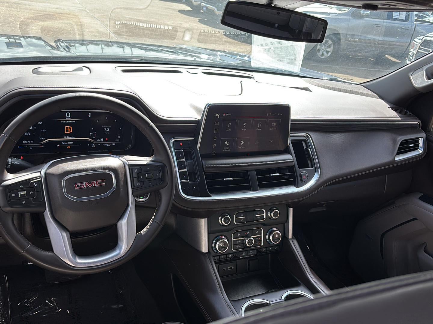 2024 GMC Yukon XL SLT