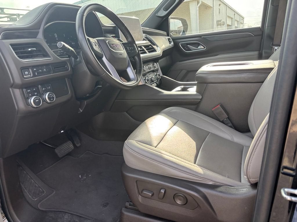 2024 GMC Yukon XL SLT