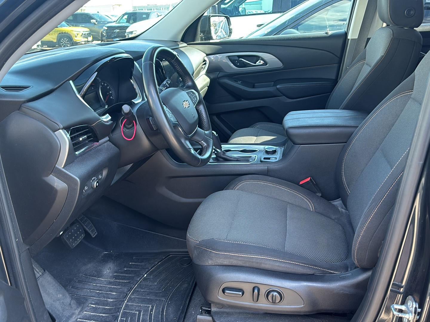2018 Chevrolet Traverse LT Cloth