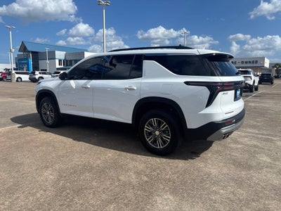 2025 Chevrolet Traverse LT