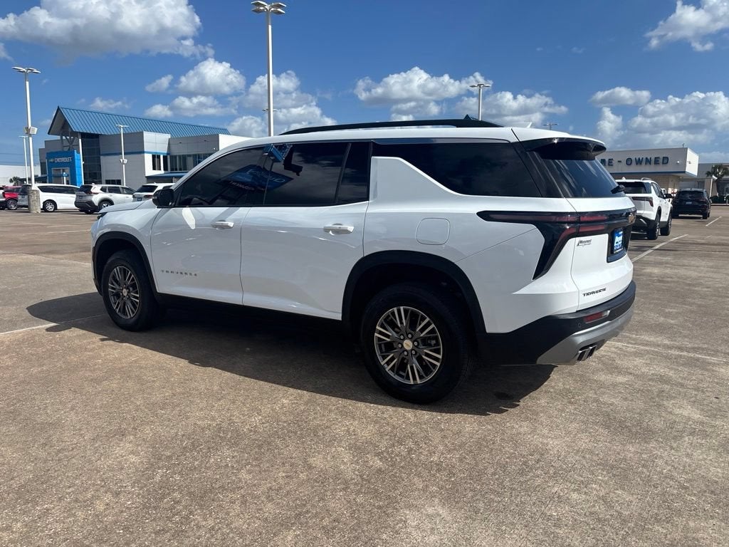2025 Chevrolet Traverse LT