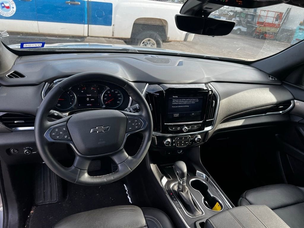 2023 Chevrolet Traverse LT Leather