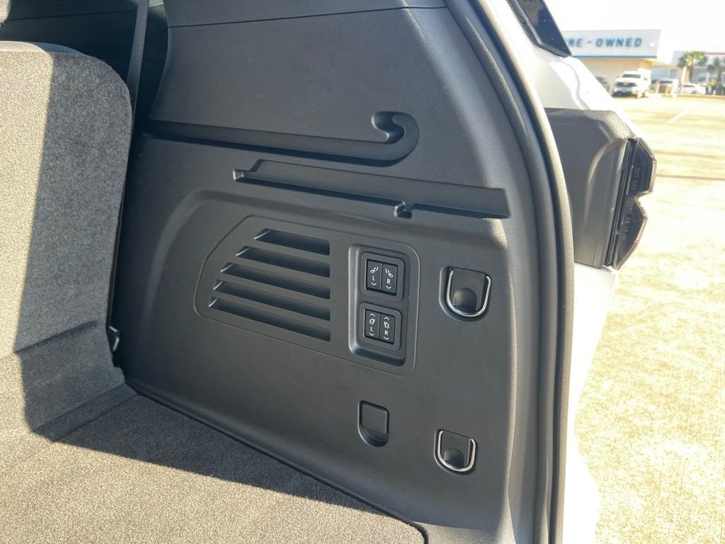 2025 Chevrolet Traverse High Country