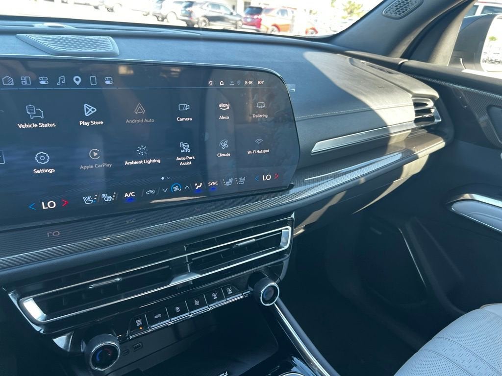 2025 Chevrolet Traverse High Country