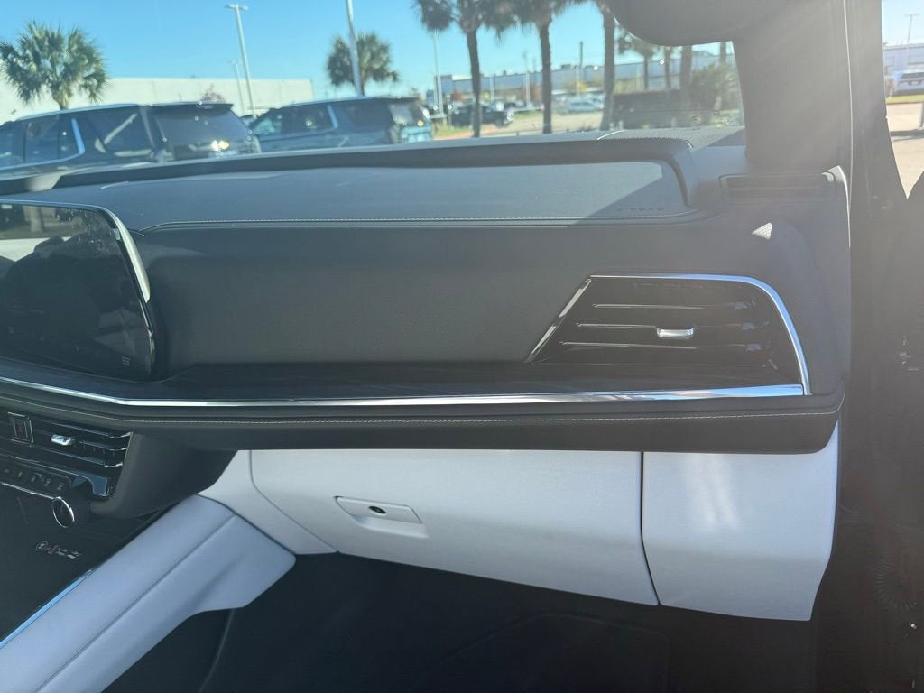 2025 Chevrolet Suburban Premier