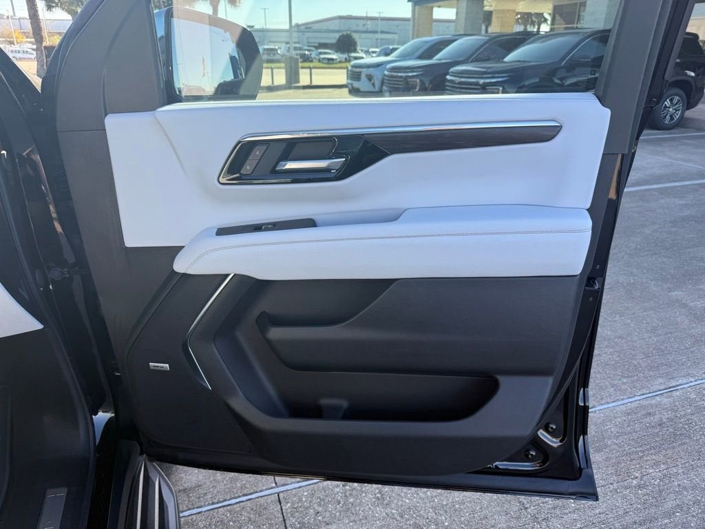 2025 Chevrolet Suburban Premier