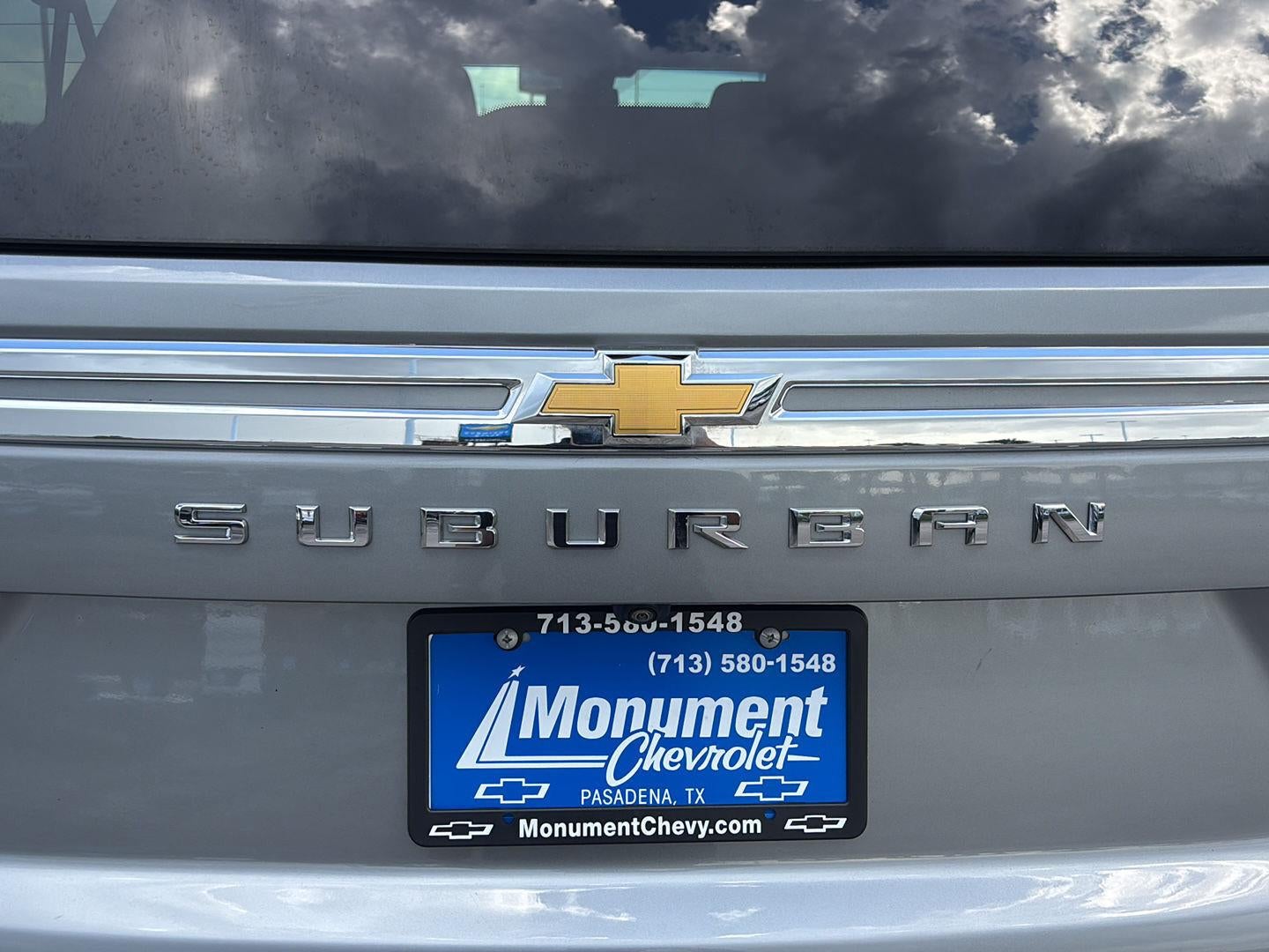 2024 Chevrolet Suburban LT
