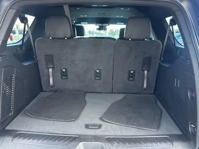 2024 Chevrolet Suburban LT
