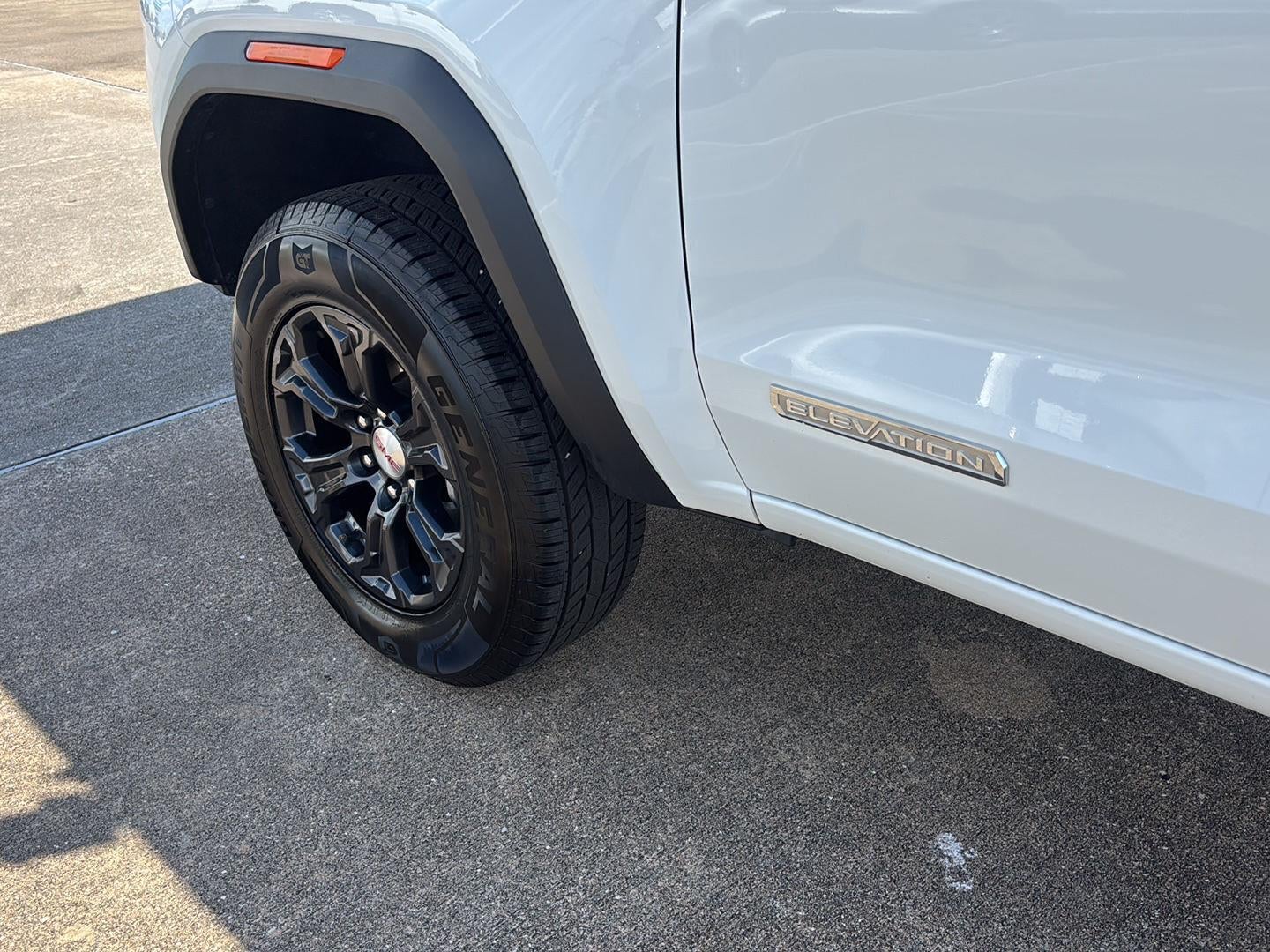 2024 GMC Canyon Elevation