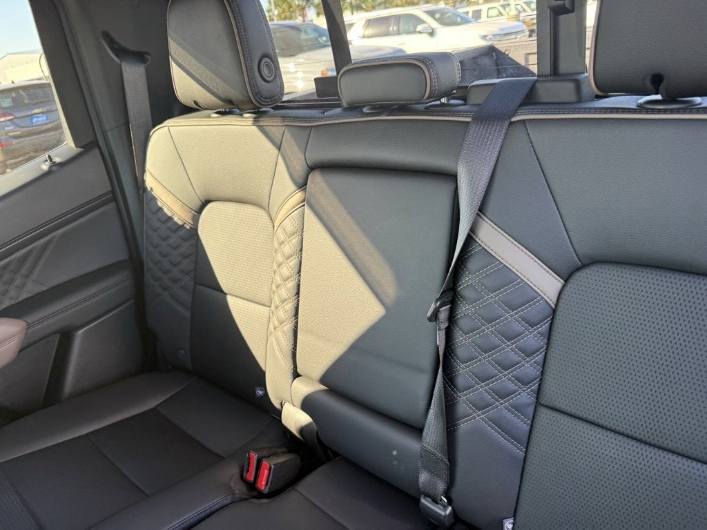 2023 GMC Canyon Denali