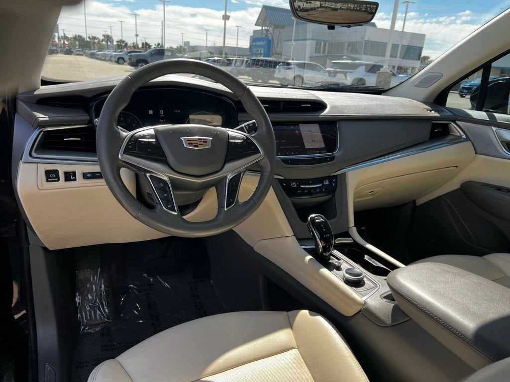 2023 Cadillac XT5 Premium Luxury