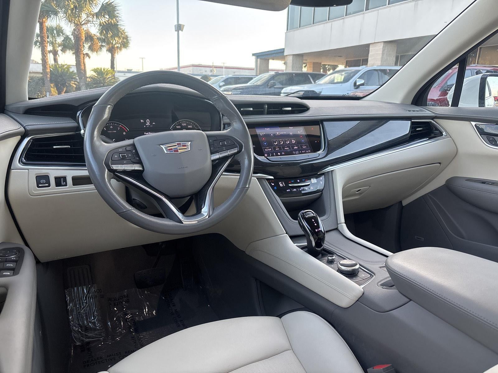2022 Cadillac XT6 Premium Luxury